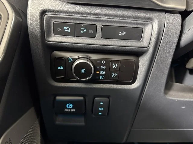 Used 2023 Blue Metallic Ford Lariat image 18