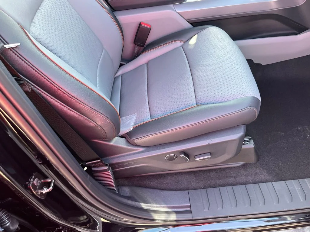 2025 Ford F-150 Lariat - Photo 17