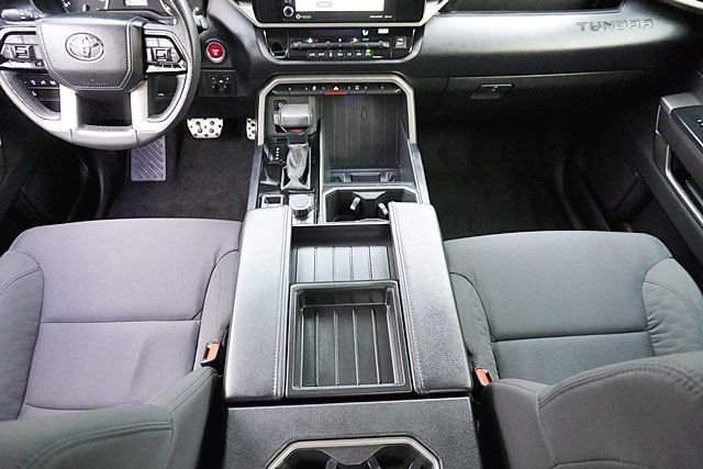 Used 2023  Toyota SR5 image 20