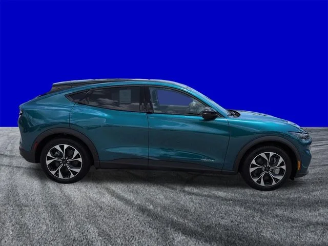 New 2026 Adriatic Blue Metallic Ford Select image 3