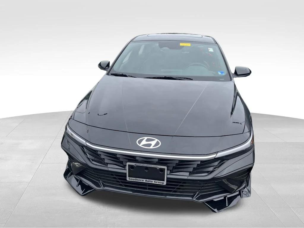 Used 2026 Black Hyundai SEL Sport image 18