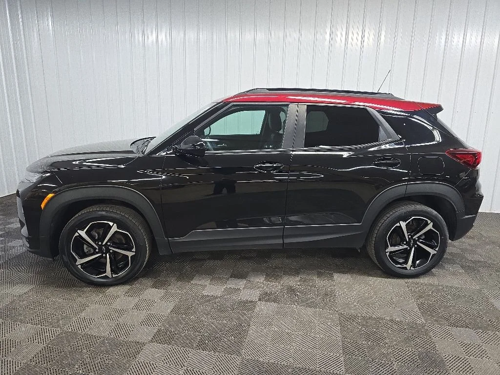 Used 2022 Black Chevrolet RS image 5