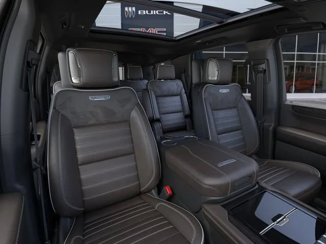 2026 GMC Yukon Denali Ultimate - Photo 17
