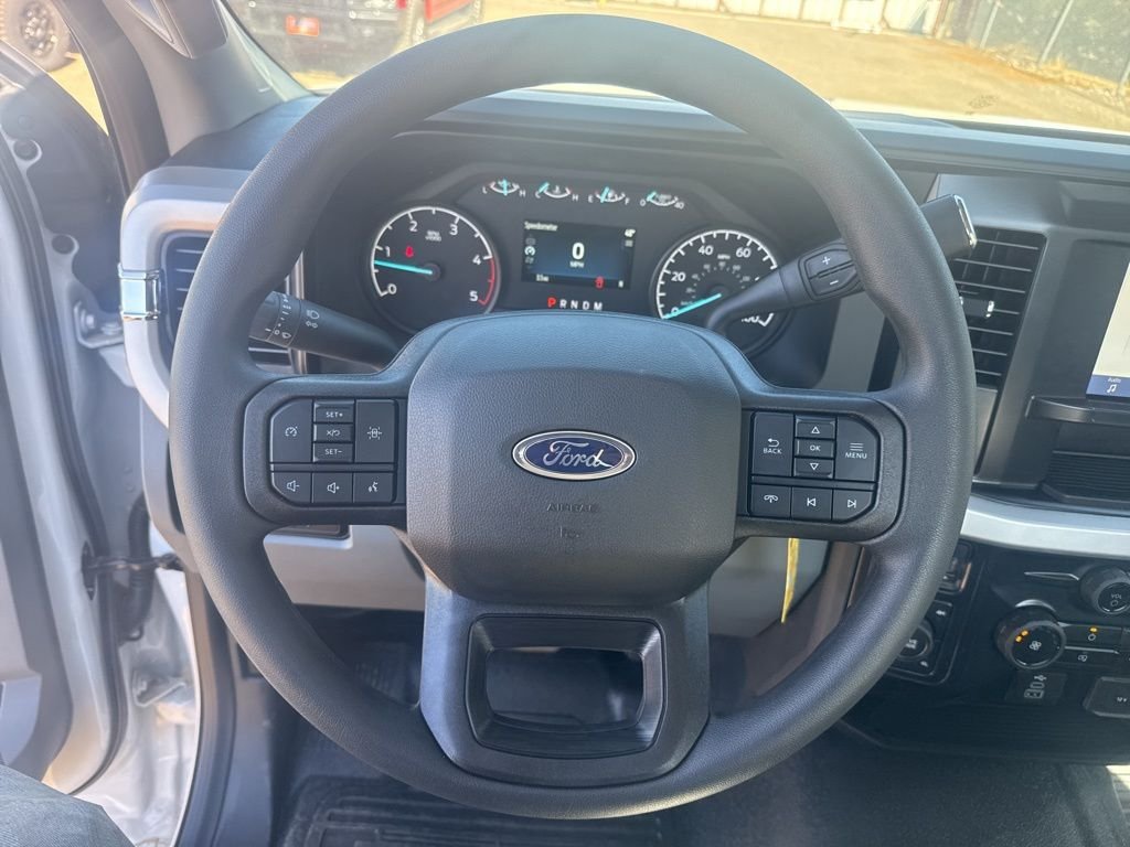 New 2026 Oxford White Ford XL image 15