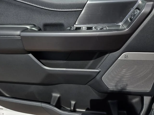 New 2026 Star White Metallic Tri-Coat Ford Lariat® image 36