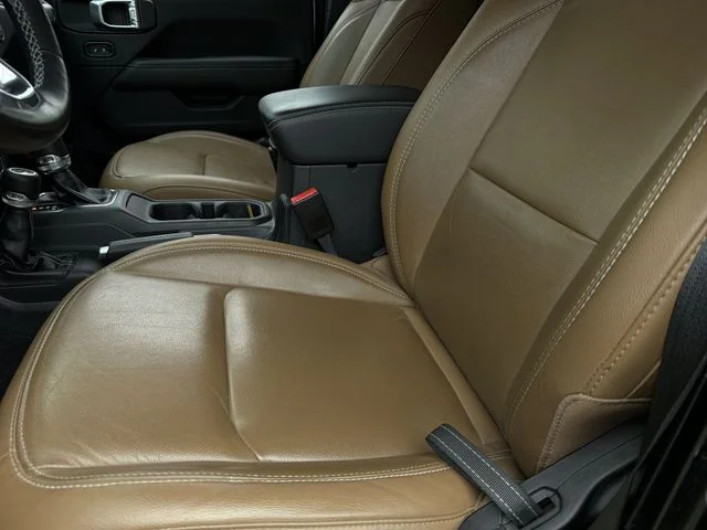 Used 2023 Black Jeep Rubicon image 11