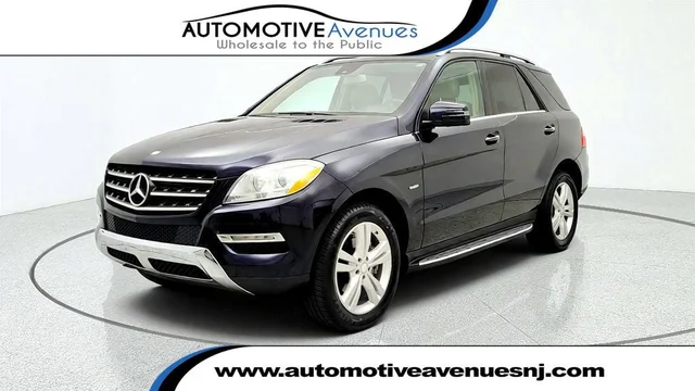 2012 Mercedes-Benz M-Class 2012 Mercedes-Benz ML 350 4MATIC® w/ Premium 2 Package