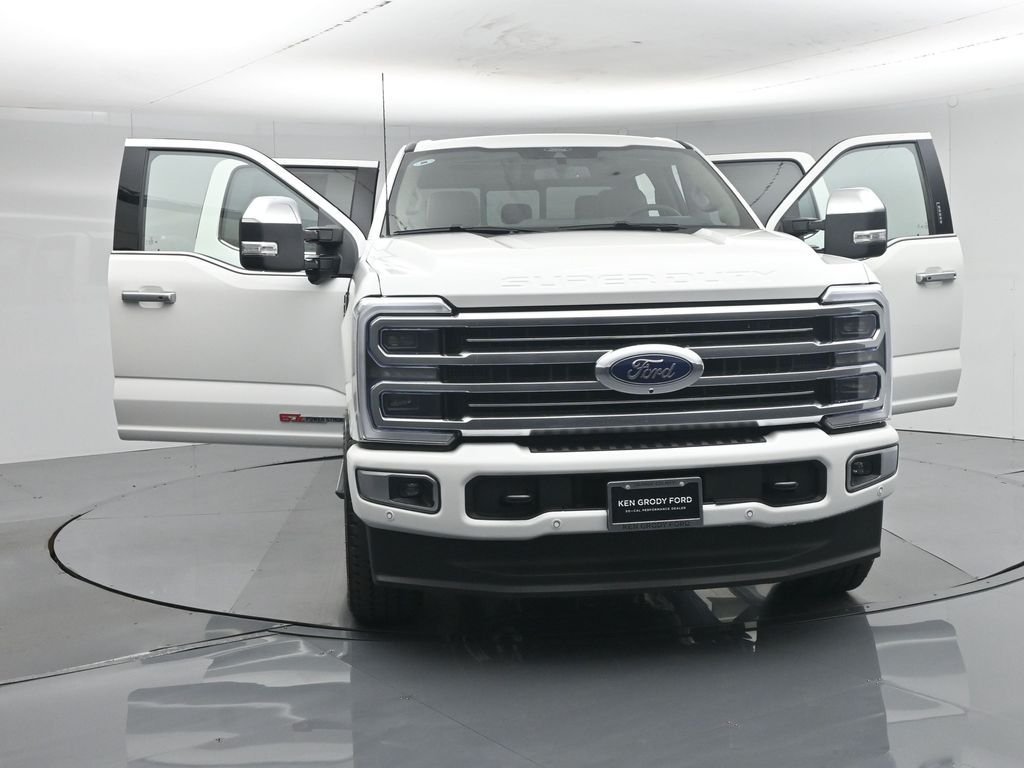 New 2026 Star White Metallic Tri-Coat Ford Platinum image 36