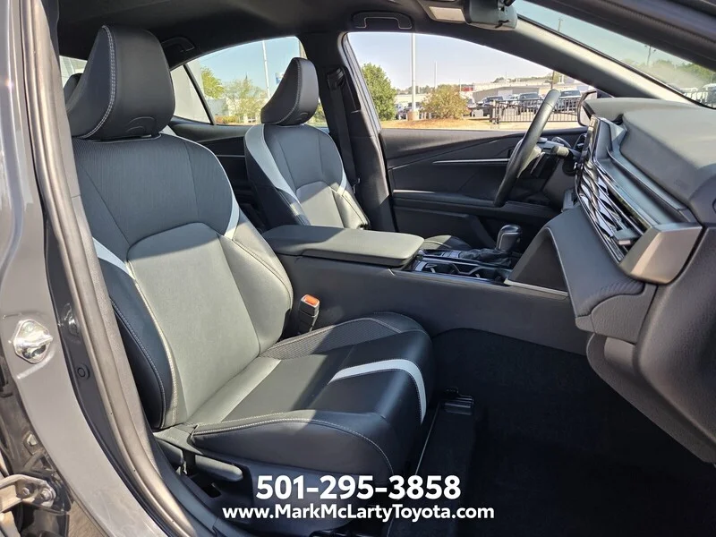 Used 2025 Underground TOYOTA SE image 15