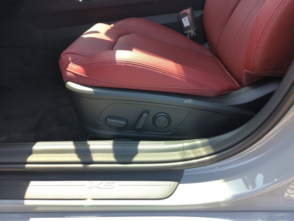 New 2026 Wolf Gray Kia GT-Line image 13