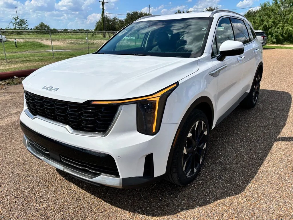 New 2026 White Kia EX image 3