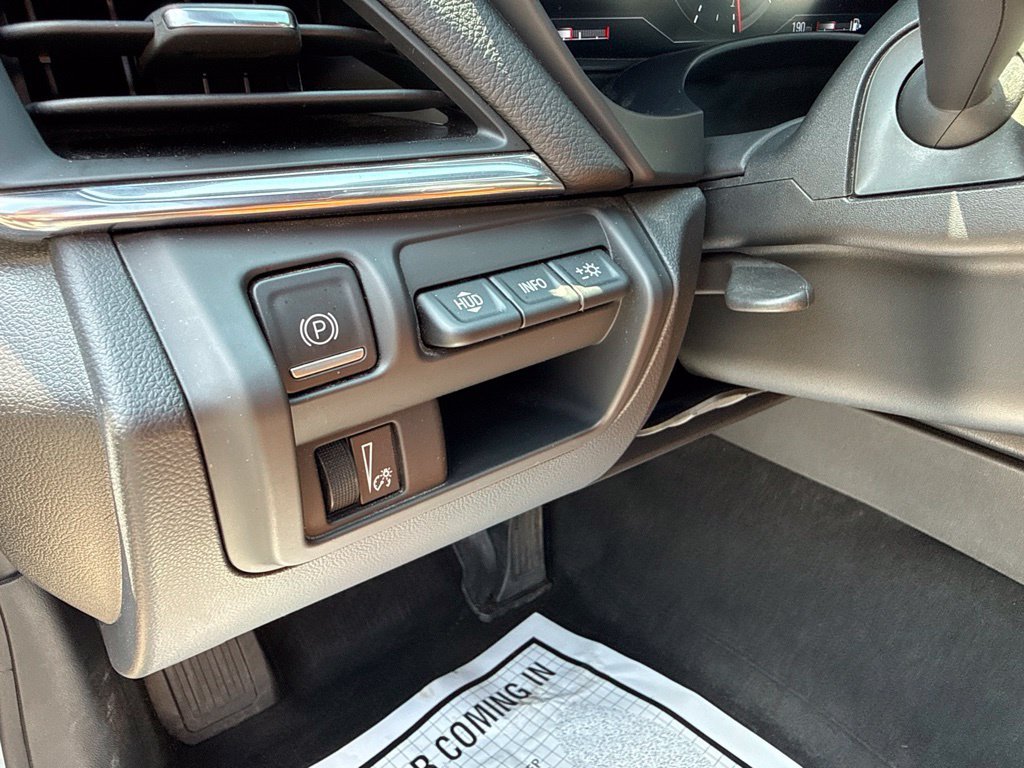 Used 2023 Silver Cadillac Premium Luxury image 22