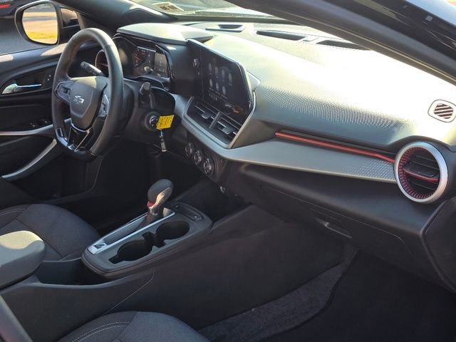 2025 Chevrolet Trax RS - Photo 21