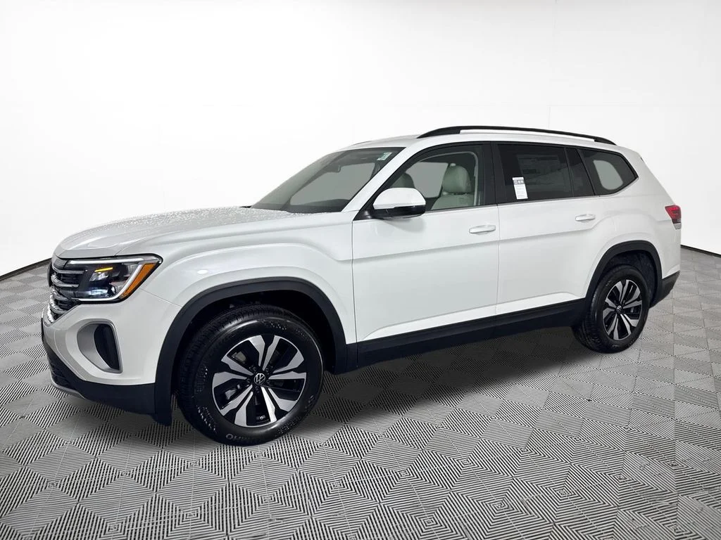 New 2026 White Pearl Volkswagen 2.0T SE image 2