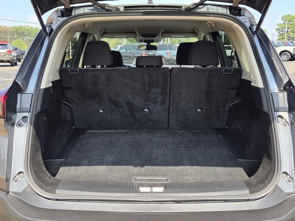 Used 2023 Gun Metallic Nissan SV image 40