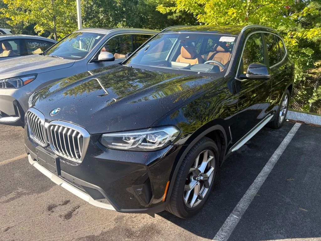 Certified Used 2024 Jet Black BMW xDrive30i image 2