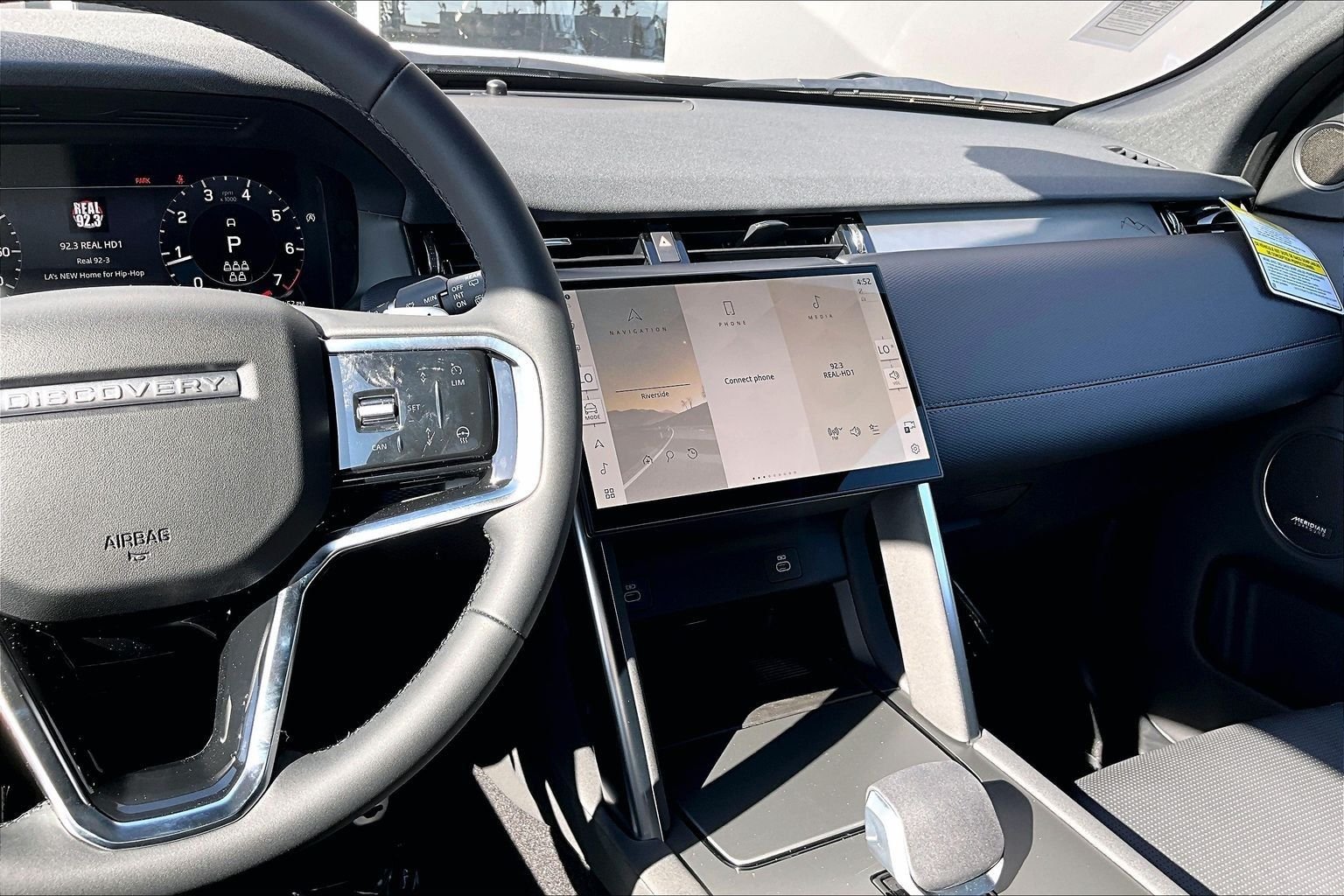 New 2026 Fuji White Land Rover Landmark image 7