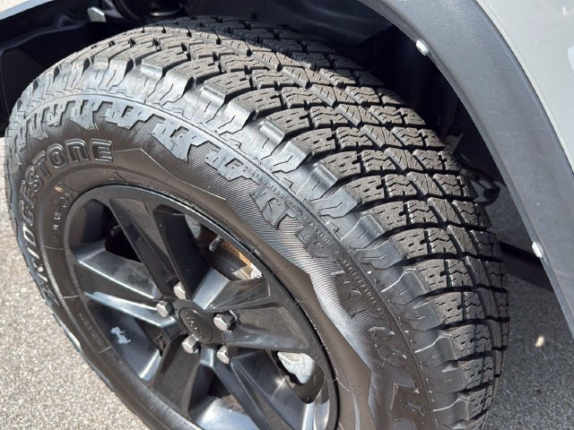 Used 2022 Gray Clearcoat Jeep Unlimited Sahara Altitude image 12