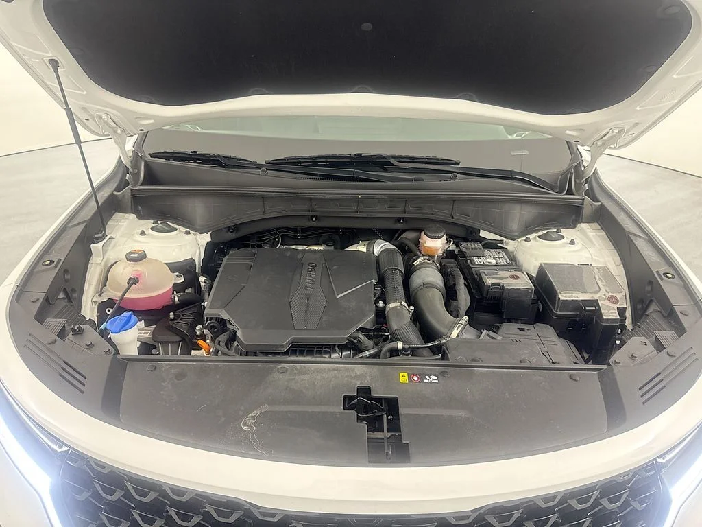 Used 2023 White Kia SX image 29