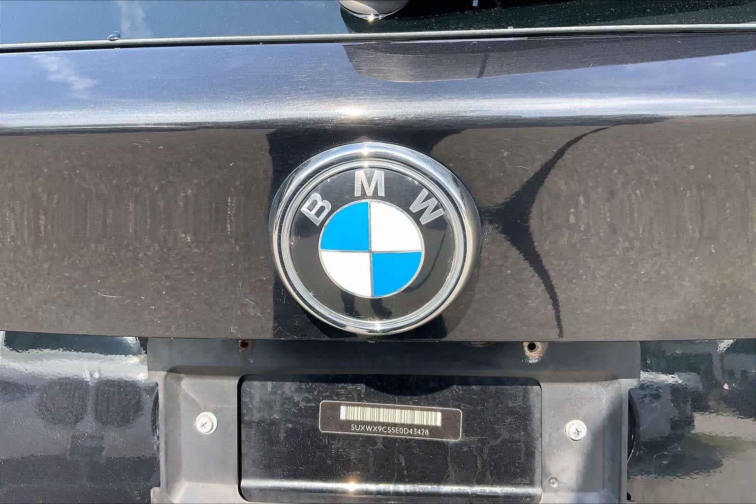 Used 2014 Black Sapphire Metallic BMW xDrive28i image 32