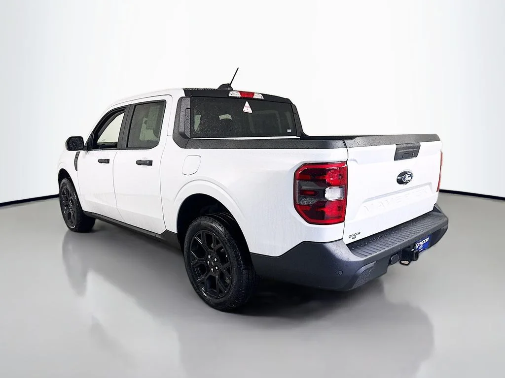 New 2026 Space White Metallic Ford XLT image 5