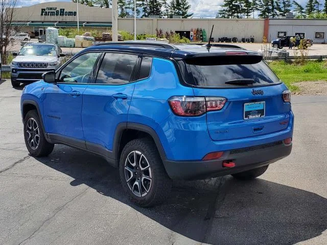 Used 2024 Red Hot Pearlcoat Jeep Trailhawk image 5