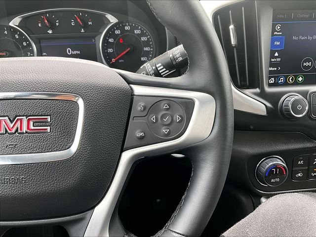 Used 2024 White GMC SLT image 24