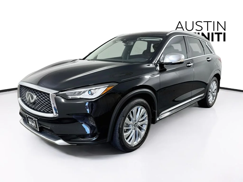 Certified Used 2023 Black INFINITI LUXE image 5