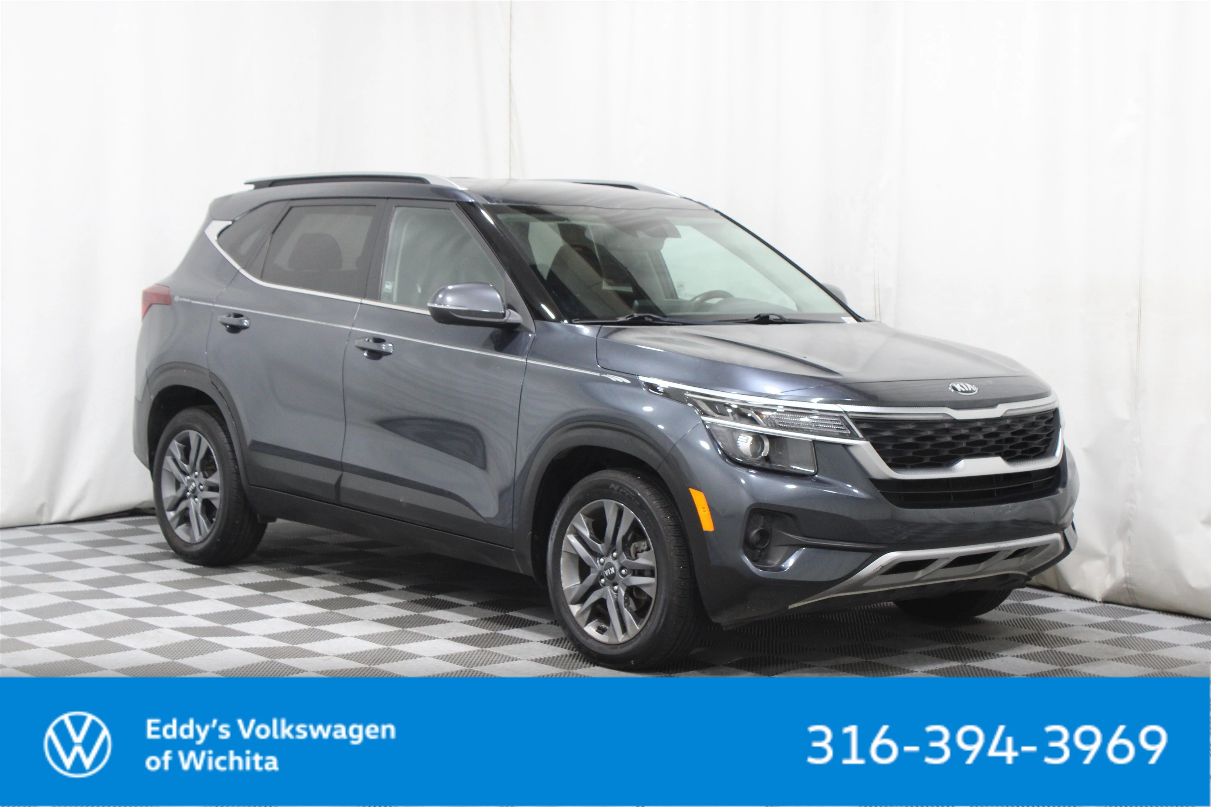 Used 2021 Gravity Gray Kia S image 1