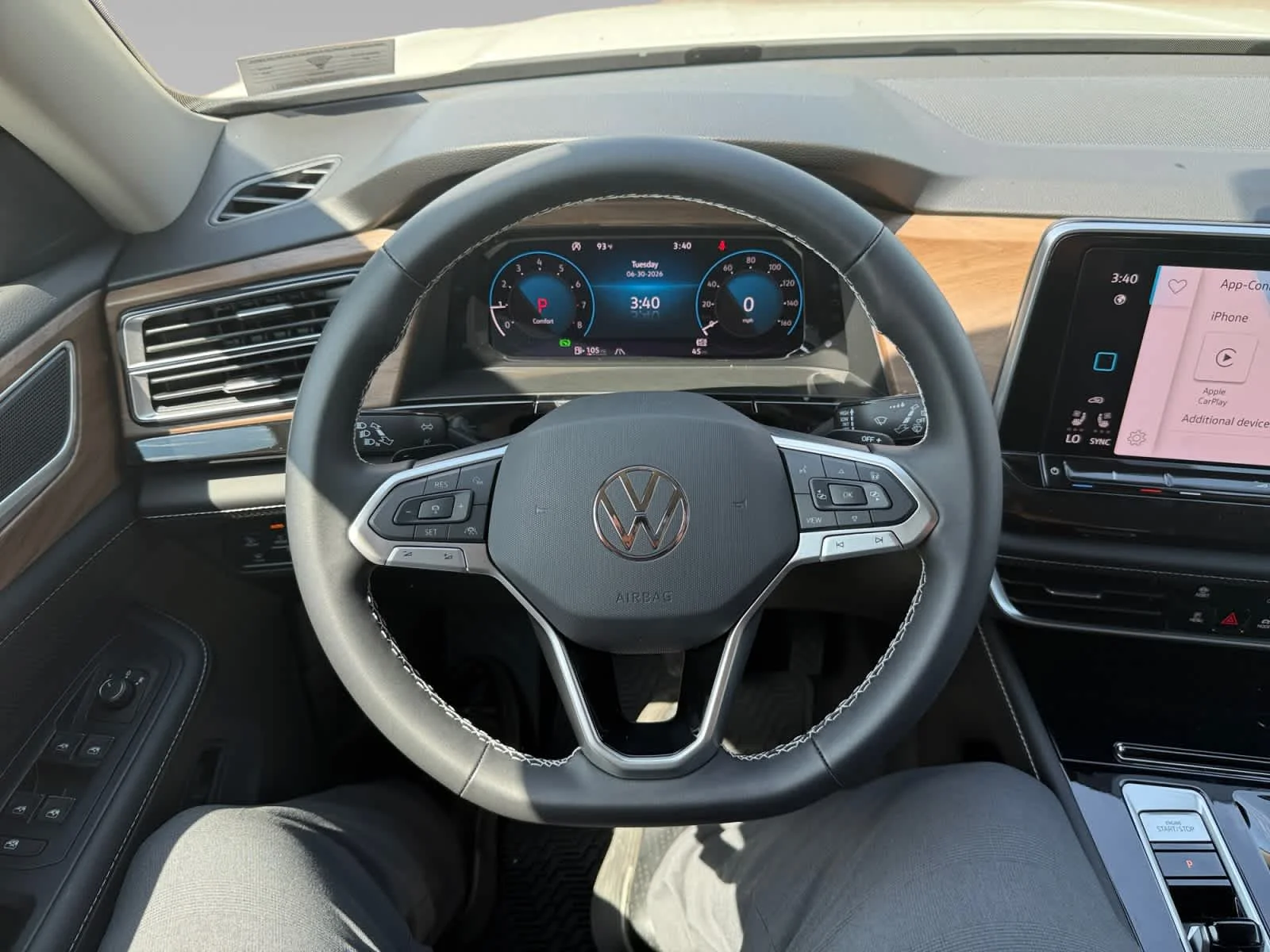 2026 Volkswagen Atlas SE w/Tech - Photo 13
