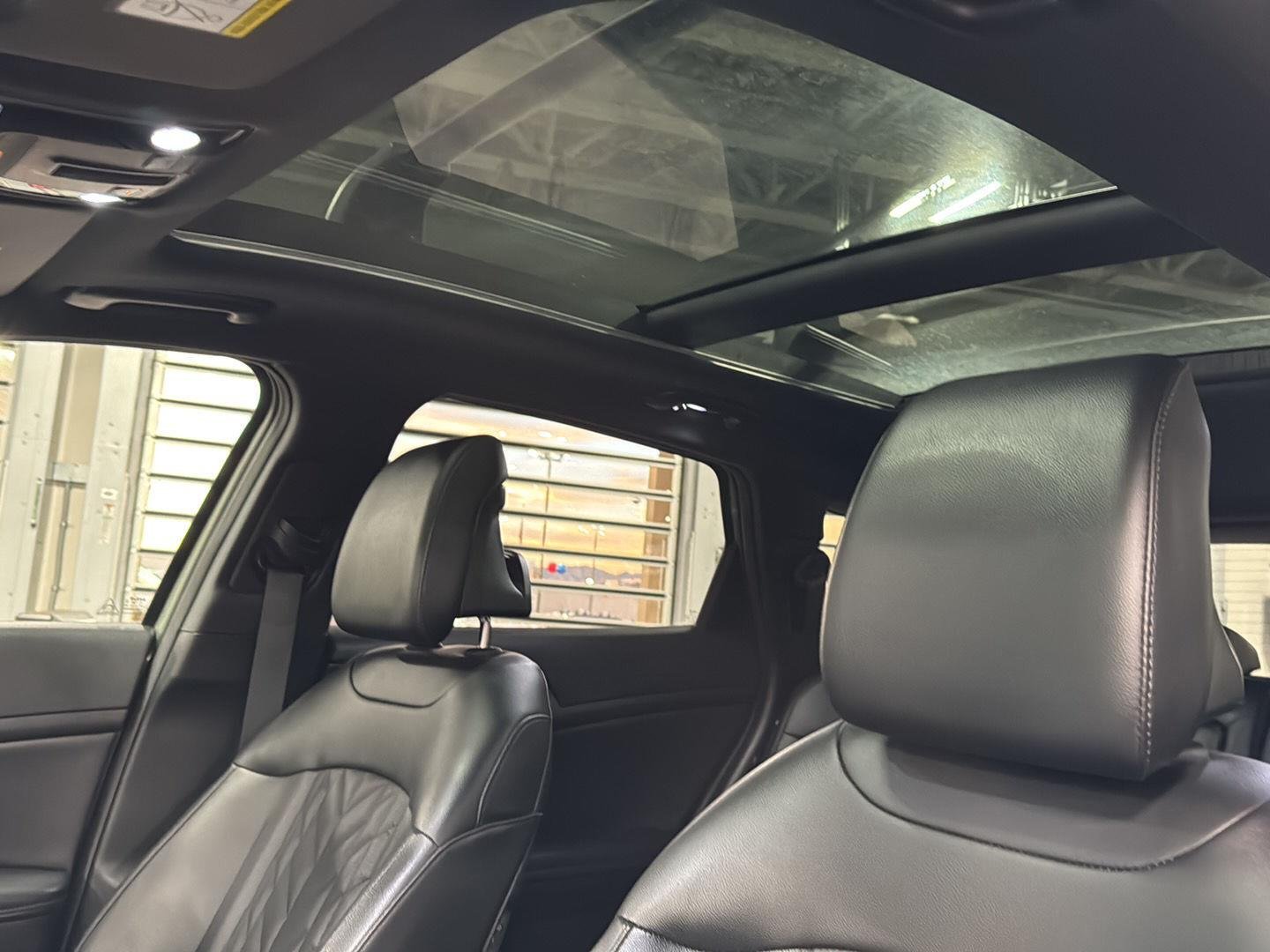 Used 2024 Jungle Green/Ebony Black Roof Kia X-Pro Prestige image 30