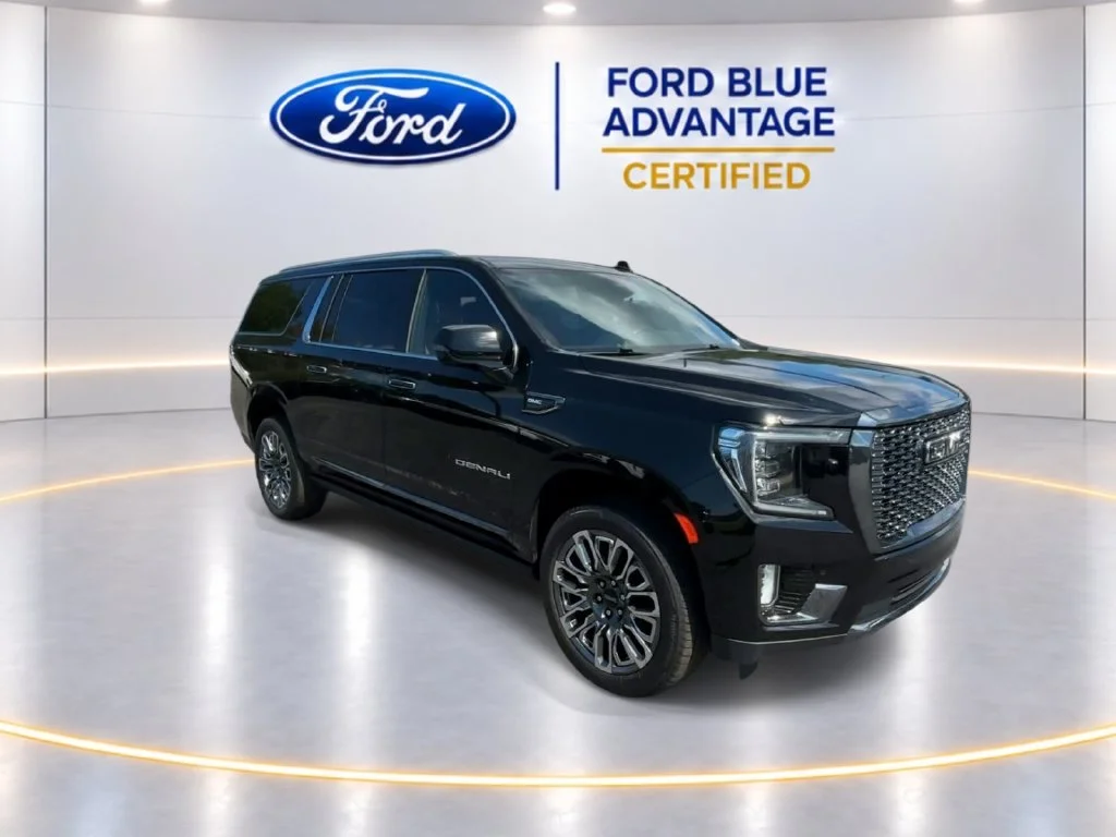 Certified Used 2023 Onyx Black GMC Denali Ultimate image 2