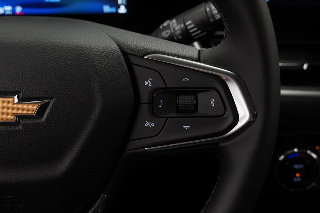 New 2026 Mosaic Black Metallic Chevrolet LT image 20