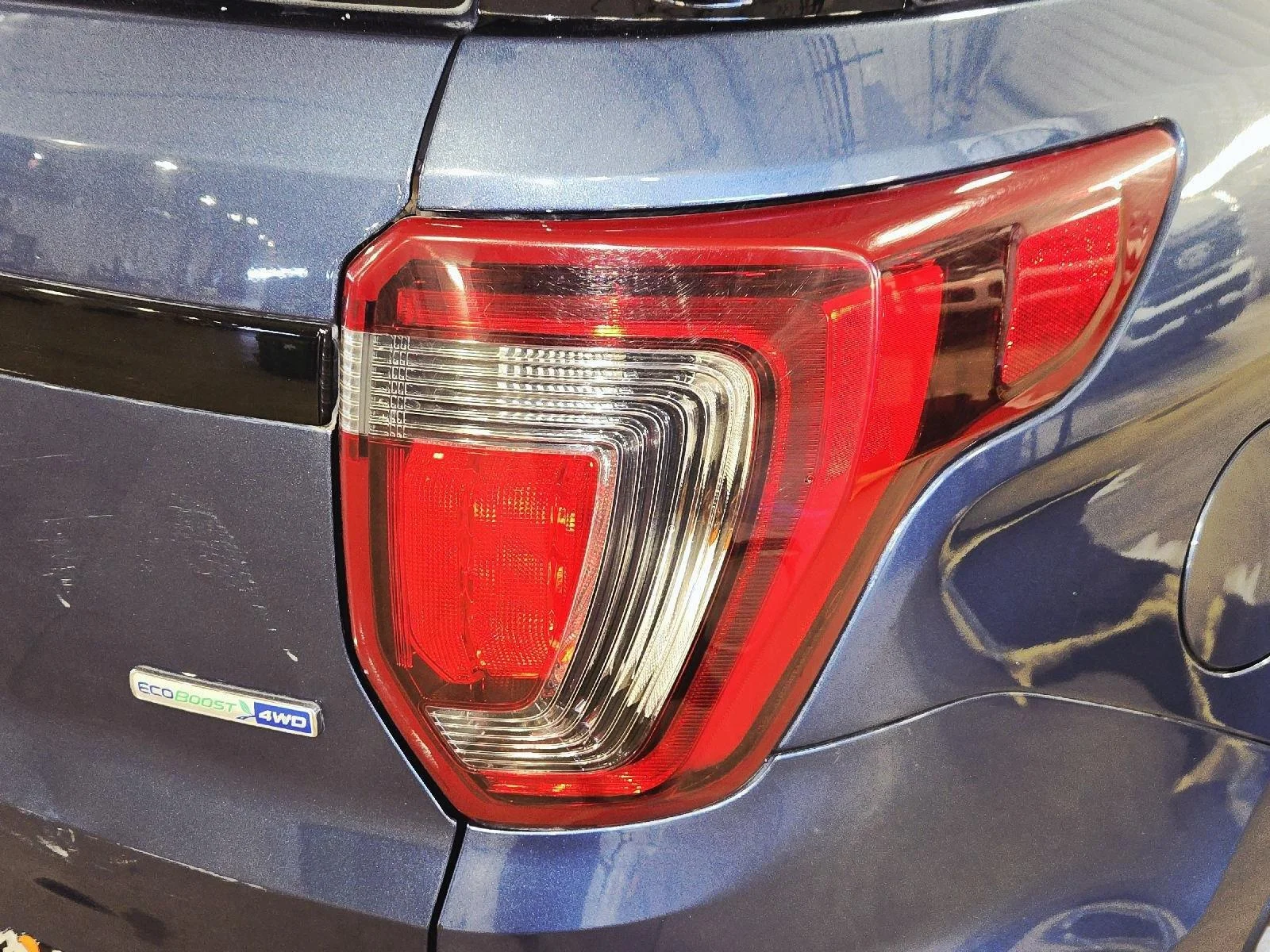 Used 2018 Blue Ford Sport image 16
