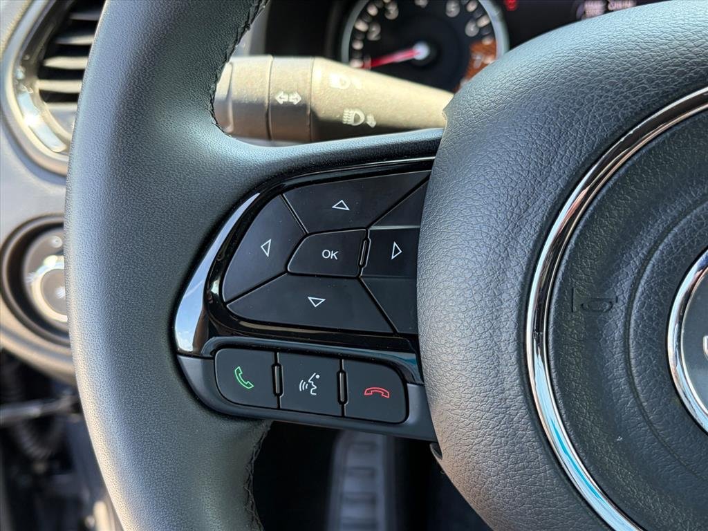 Used 2022 Slate Blue Pearl Coat Jeep Altitude image 19