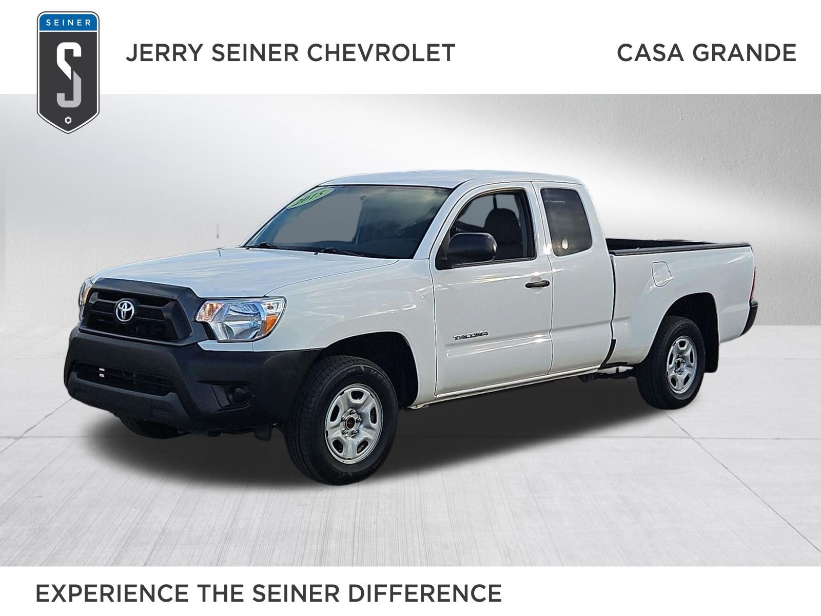 Used 2015 White Toyota BASE image 1