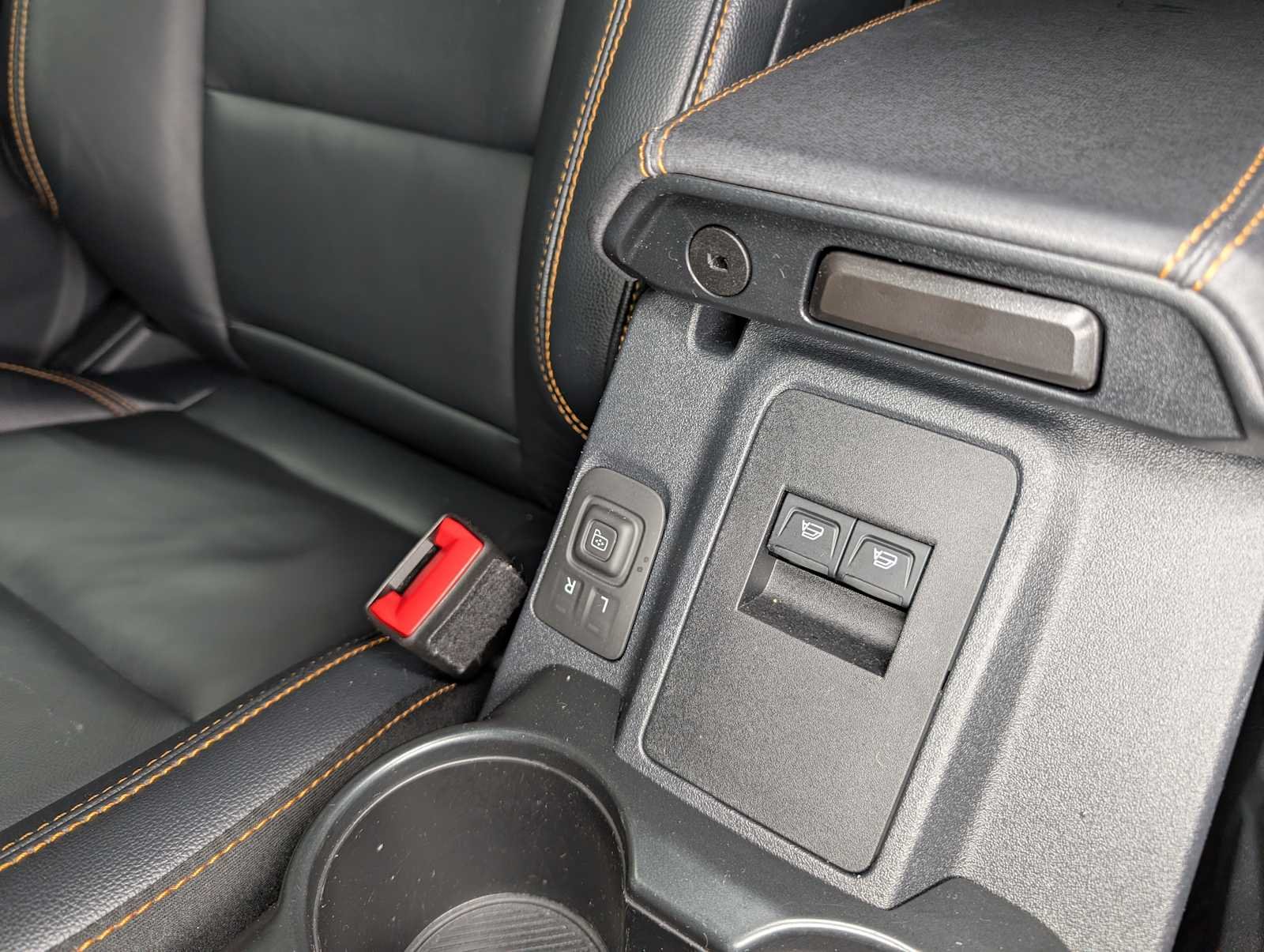 Used 2024 Shadow Black Ford Badlands image 28