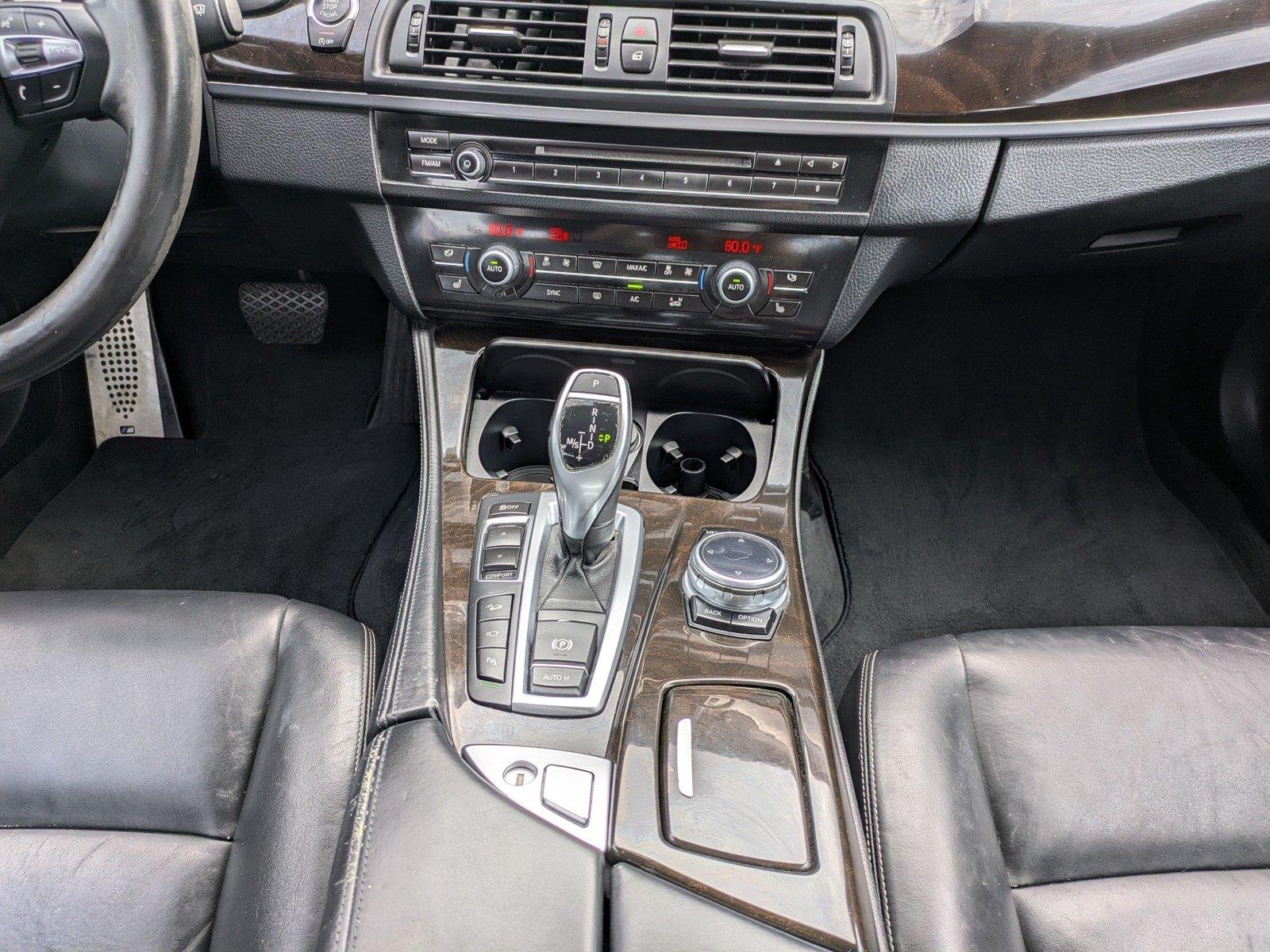 Used 2015  BMW 535i xDrive image 18