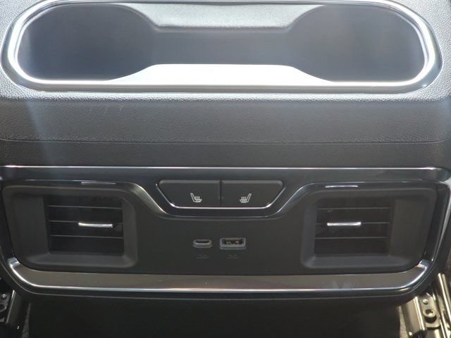 2026 Chevrolet Silverado 1500 High Country - Photo 25