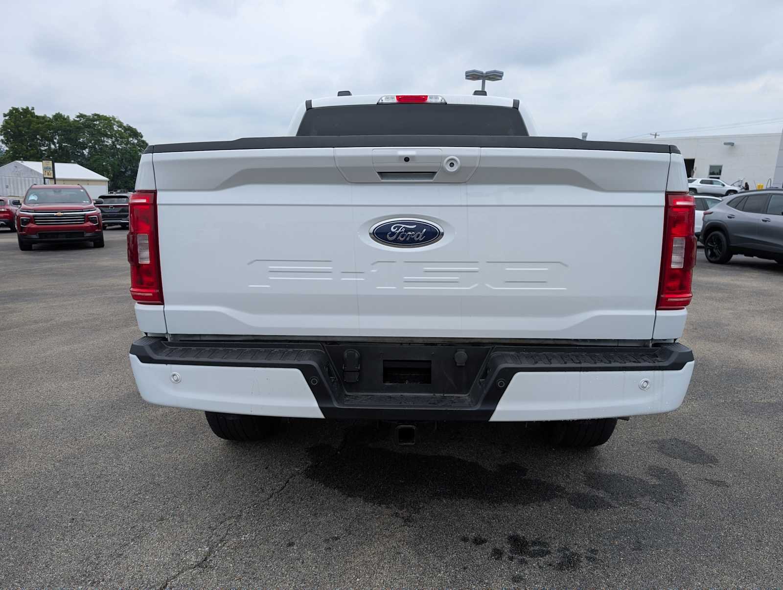 Used 2023 Oxford White Ford XLT image 10