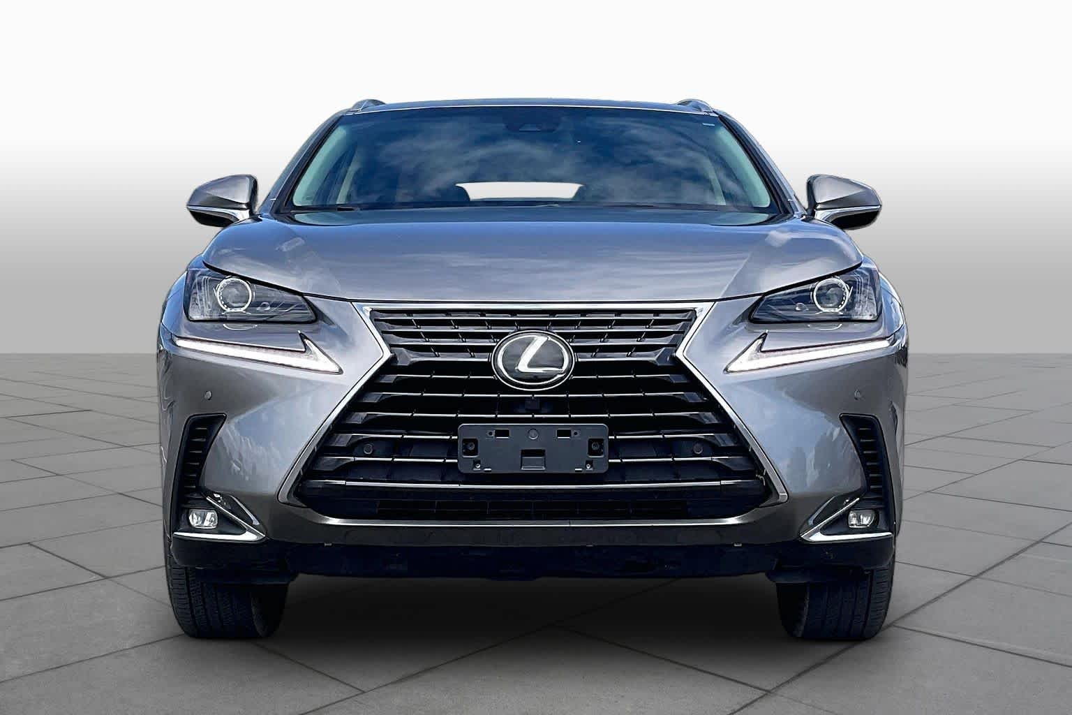 Used 2018 Atomic Silver Lexus  image 4