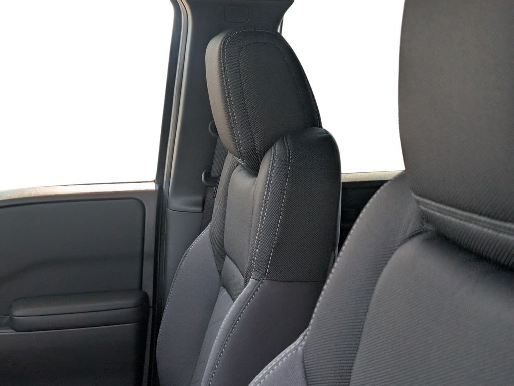 New 2026 Boulder Gray Pearl Nissan Crew Cab SV image 14