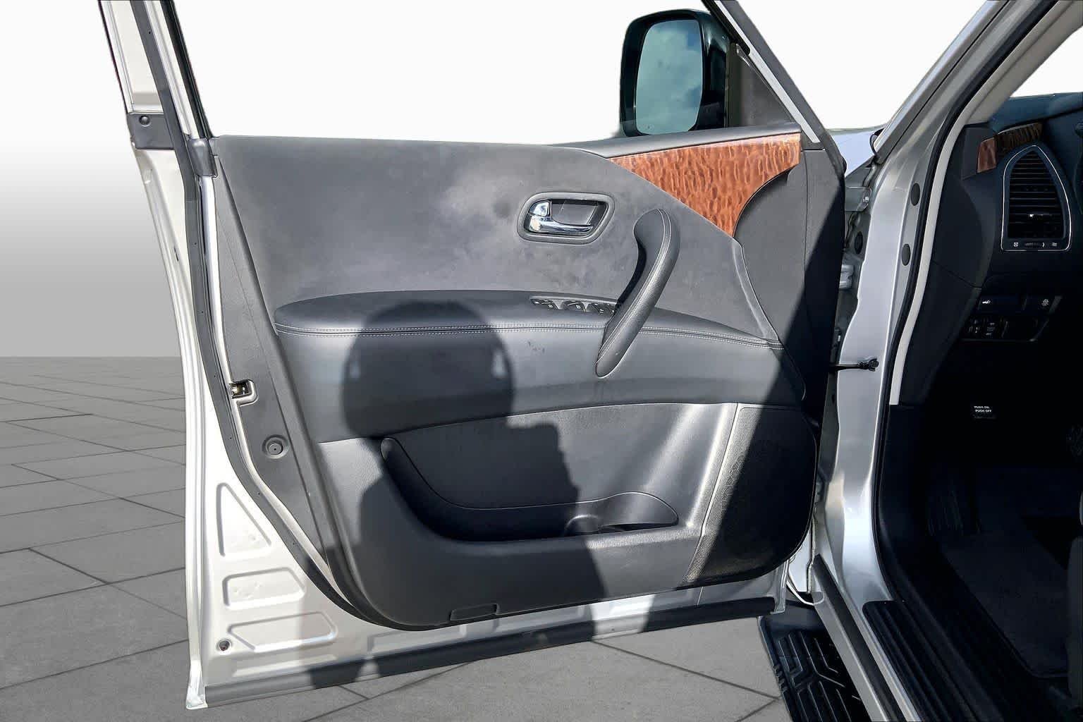 Used 2019 Brilliant Silver Metallic Nissan SV image 21