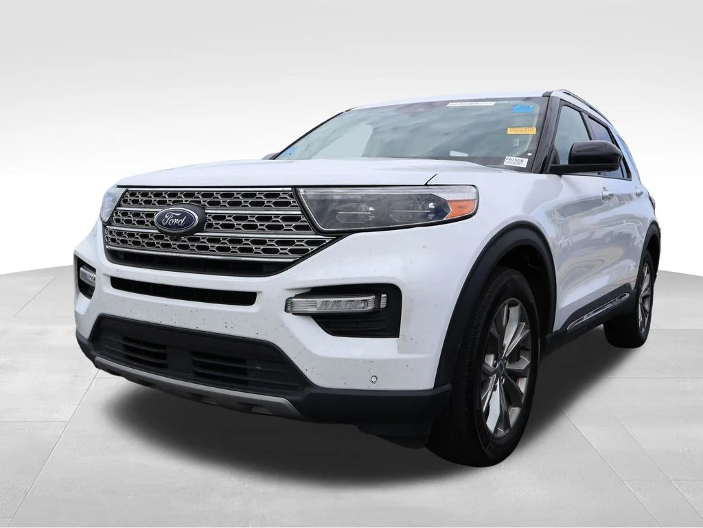Used 2023 Oxford White Ford Limited image 7
