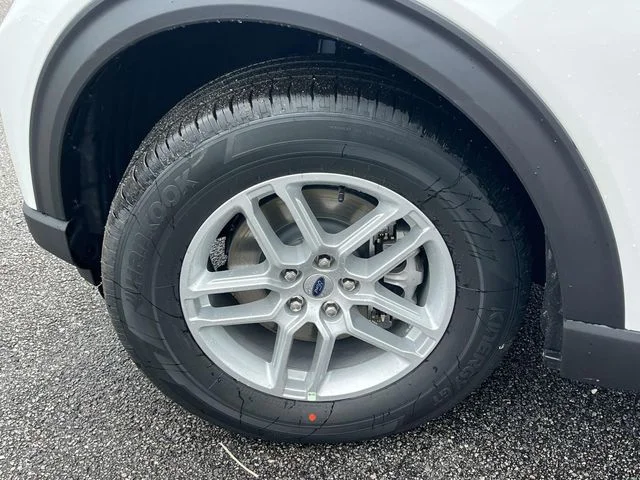New 2026 Star White Metallic Tri-Coat Ford Active 100A image 6