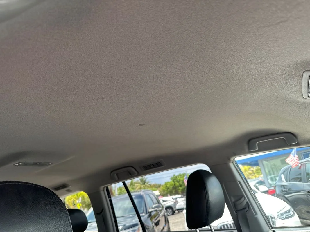 Used 2011  Toyota Base V6 image 33