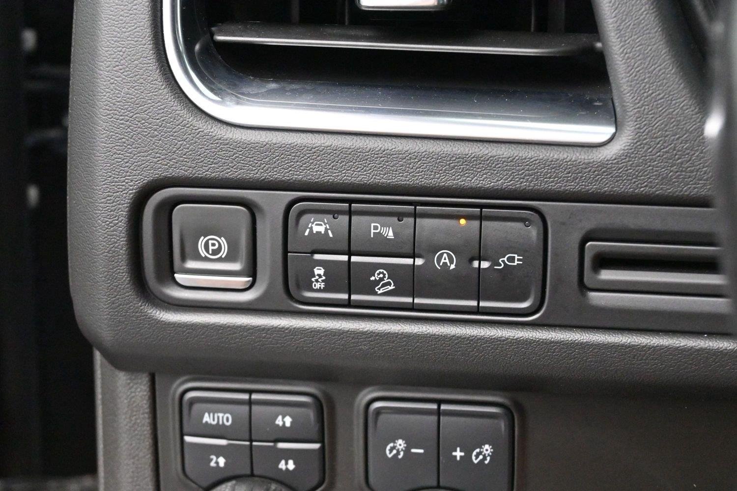 Used 2021 Shadow Gray Metallic Chevrolet Premier image 27