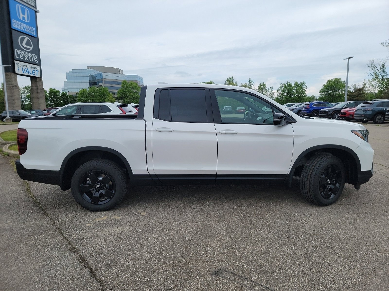 New 2026 Platinum White Pearl Honda Black Edition image 29