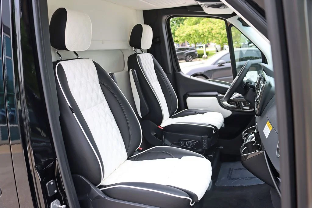 Used 2026 Black Mercedes-Benz Cargo 170 WB image 27