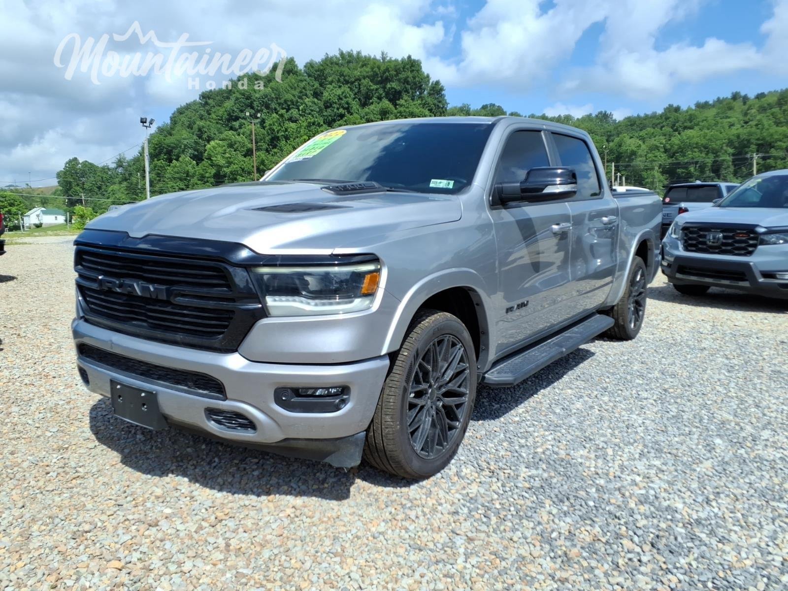 Used 2022 Billet Silver Metallic Clearcoat Ram Laramie image 3